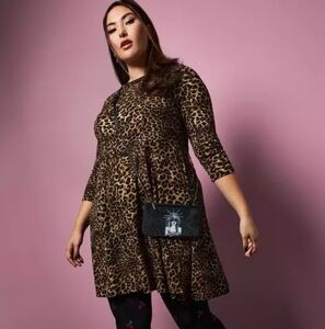 Torrid X Betsey Johnson Leopard Ponte Skater Dress With Back Cutout, Size 0x GUC